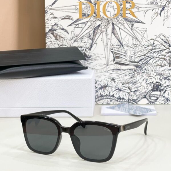 réplica,joyas,joyería,1:1,replica,fake,lujo,barato Gafas DIOR MODELO CD0270S(BZU00I)