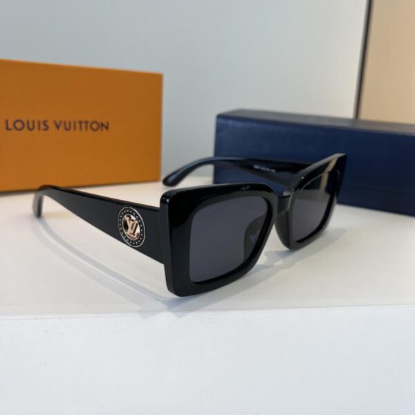 réplica,joyas,joyería,1:1,replica,fake,lujo,barato Gafas de sol y viseras Louis Vuitton (33K6K1)