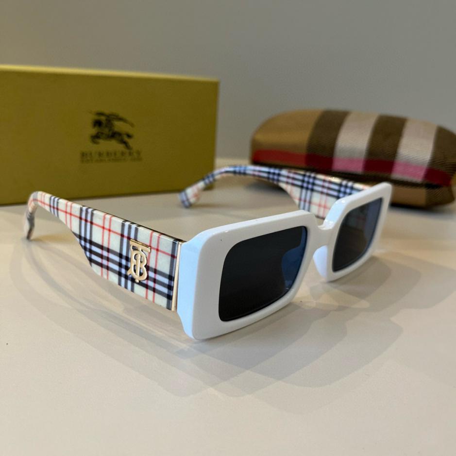 réplica,joyas,joyería,1:1,replica,fake,lujo,barato réplica,joyas,joyería,1:1,replica,fake,lujo,barato Gafas de sol unisex Burberry, mismo modelo que en la página web oficial (CRNKA8)