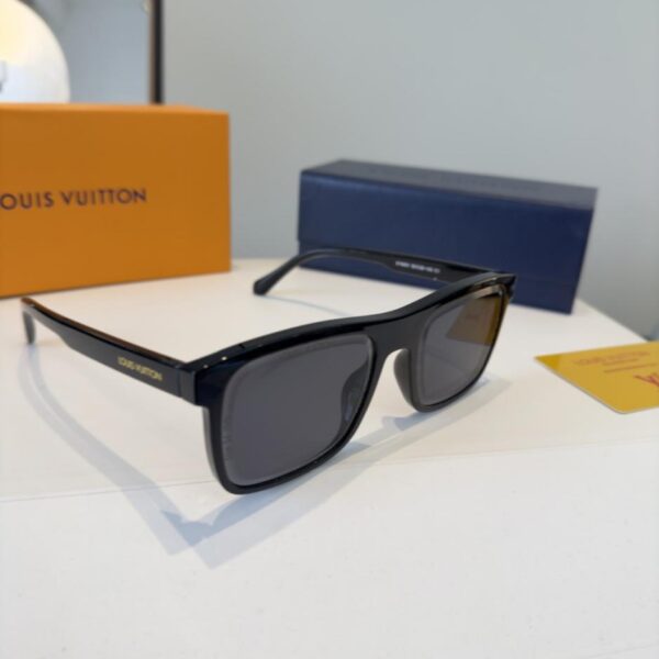réplica,joyas,joyería,1:1,replica,fake,lujo,barato Gafas de sol Louis Vuitton: el verano ya está aquí, las gafas de sol son imprescindibles para el día a día (7KUVMF)