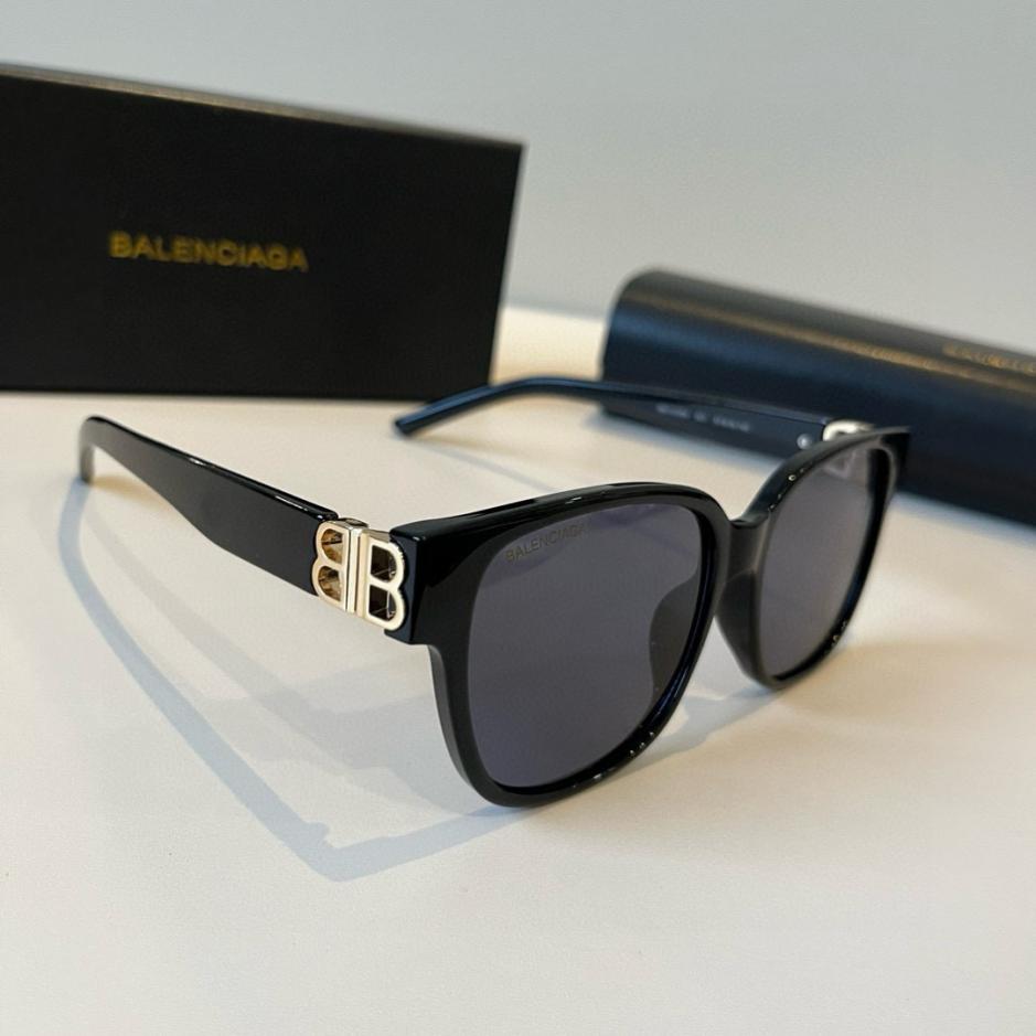 réplica,joyas,joyería,1:1,replica,fake,lujo,barato réplica,joyas,joyería,1:1,replica,fake,lujo,barato Gafas de sol cuadradas de estilo retro de BALENCIAGA (AX2VNL)