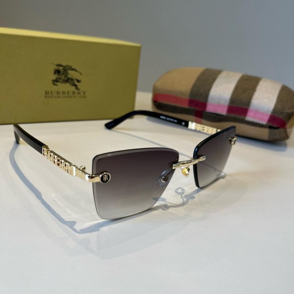 réplica,joyas,joyería,1:1,replica,fake,lujo,barato réplica,joyas,joyería,1:1,replica,fake,lujo,barato Las nuevas gafas de sol integradas para conducir de Burberry son un accesorio imprescindible para cualquier ocasión, y muchas celebridades las han lucido. (18HHCA)