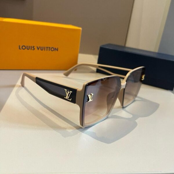 réplica,joyas,joyería,1:1,replica,fake,lujo,barato Gafas de sol de mujer LV (VN038E)