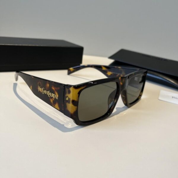 réplica,joyas,joyería,1:1,replica,fake,lujo,barato Nuevas gafas de sol de montura estrecha de Saint Laurent (BI97OX)