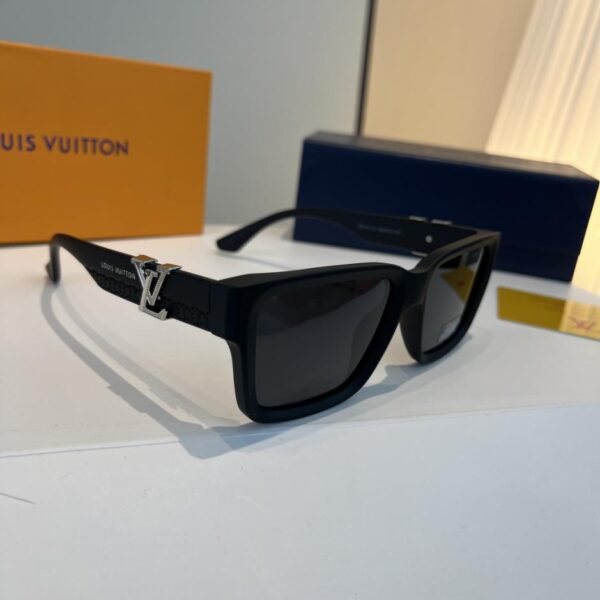 réplica,joyas,joyería,1:1,replica,fake,lujo,barato Gafas de sol Louis Vuitton, de alta gama y ligeras (FM31LX)