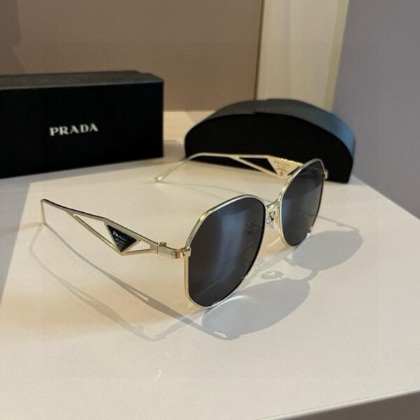 réplica,joyas,joyería,1:1,replica,fake,lujo,barato Gafas de sol de alta gama para mujer de PRADA, con protección solar y efecto moldeador del rostro (BCQZL1)