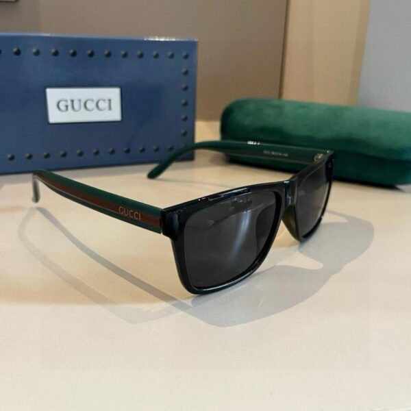 réplica,joyas,joyería,1:1,replica,fake,lujo,barato Las nuevas gafas de sol de Gucci (EUUY4S)