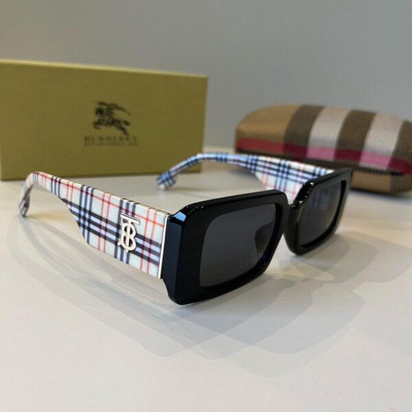 réplica,joyas,joyería,1:1,replica,fake,lujo,barato Gafas de sol unisex Burberry, mismo modelo que en la página web oficial (452UAV)