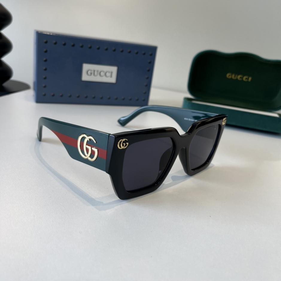 réplica,joyas,joyería,1:1,replica,fake,lujo,barato réplica,joyas,joyería,1:1,replica,fake,lujo,barato La colección oficial de principios de primavera de Gucci presenta nuevas gafas de sol extragrandes usadas por muchas celebridades (H7CIT9).