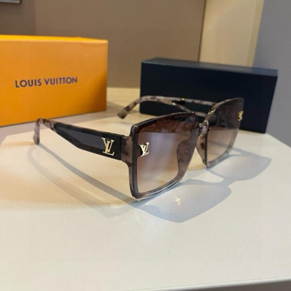 réplica,joyas,joyería,1:1,replica,fake,lujo,barato Gafas de sol de mujer LV (EV272S)