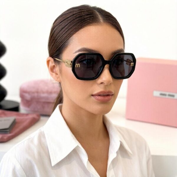 réplica,joyas,joyería,1:1,replica,fake,lujo,barato Nuevas gafas de sol MIUMIU (C4W66V)